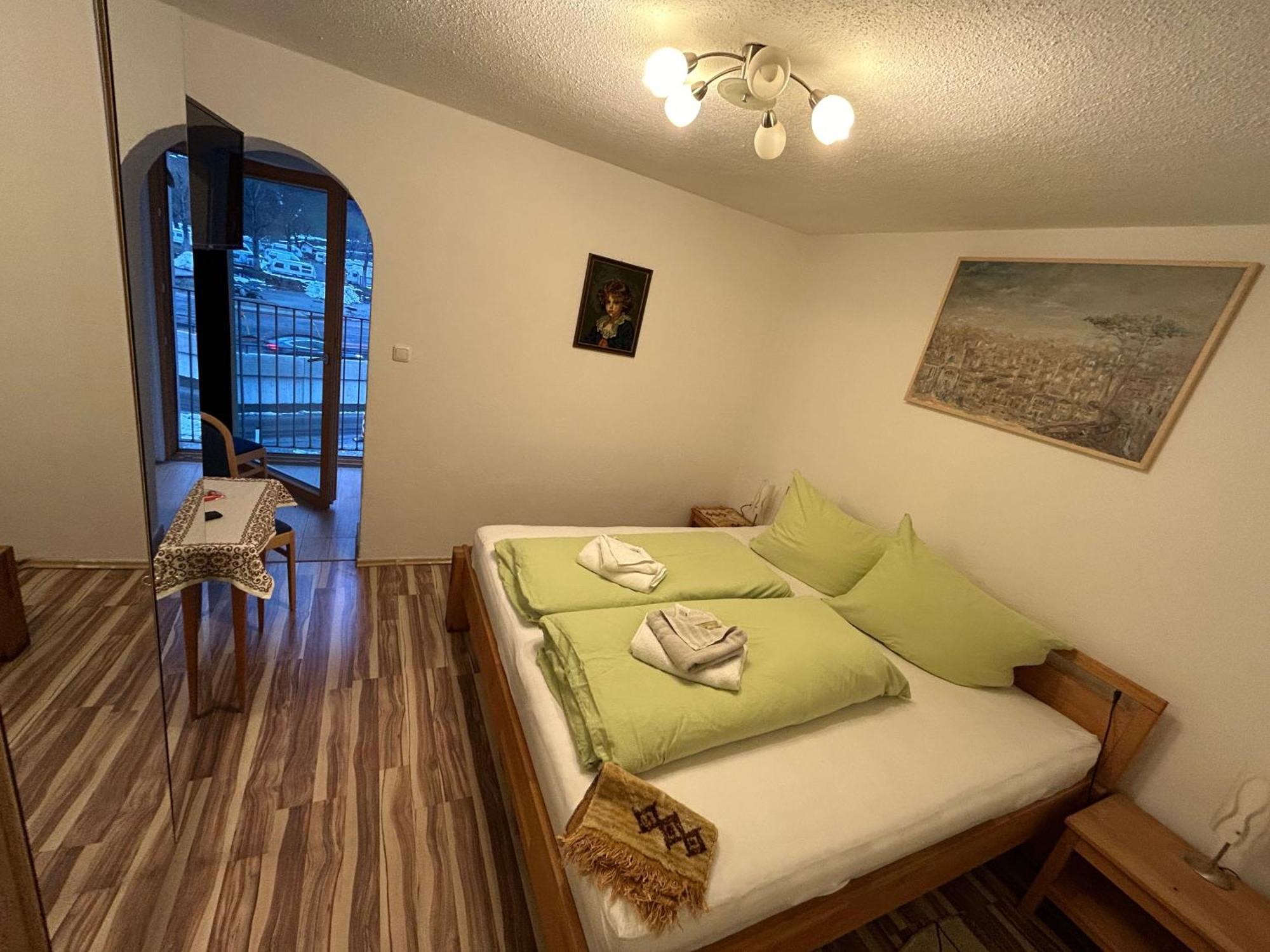 Austrian Motel Heiss Prutz Exterior photo
